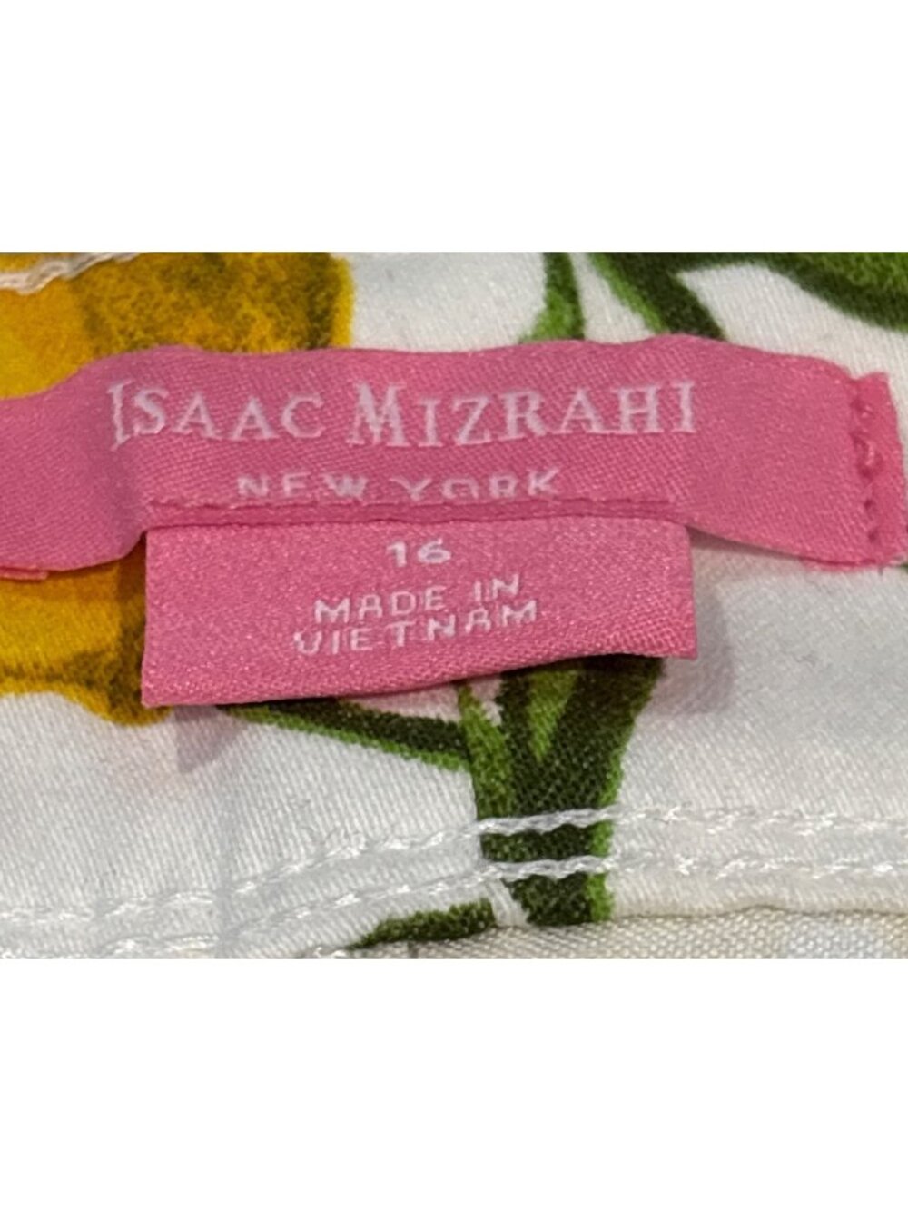 Isaac Mizrahi Womens Lemon Print Shorts Size16 White Green & Yellow Citrus - Picture 4 of 6